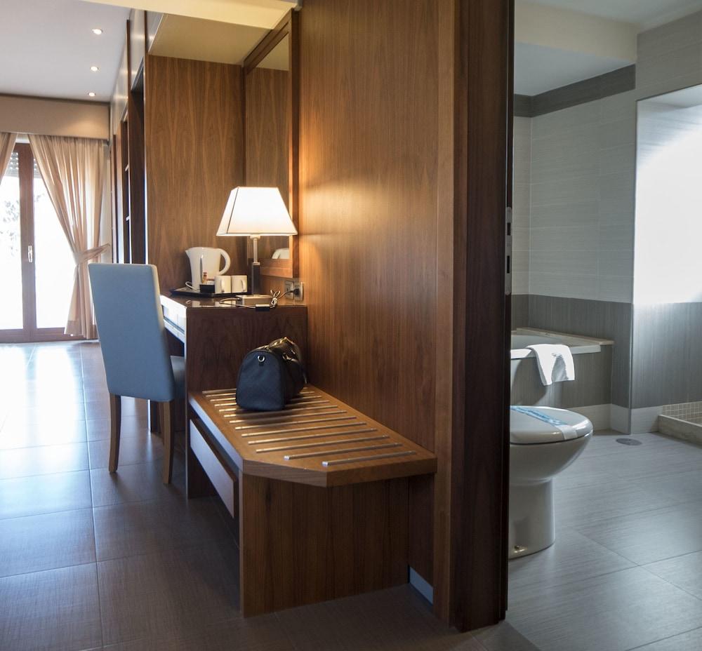 Suites & Residence Hotel Поццуоли Экстерьер фото